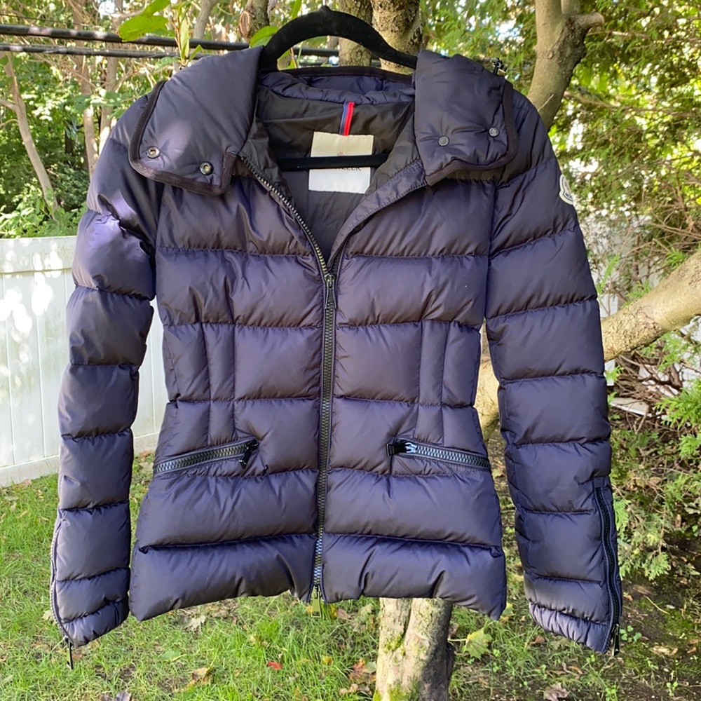 Moncler Betula Short Down Coat - Navy 00